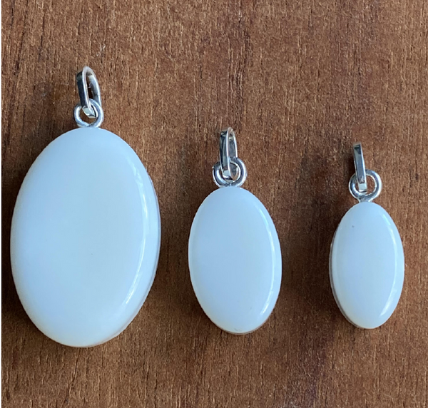 Pingente Afetivo De Leite Materno Em Formato Oval