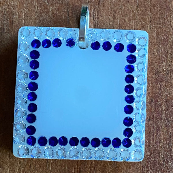 Pingente de Leite Materno em Formato de Quadrado com Zircônias