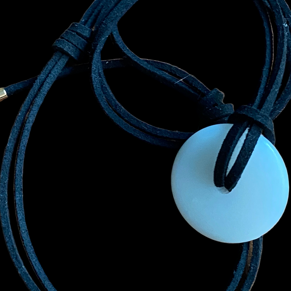 Pingente de leite materno (formato disco)